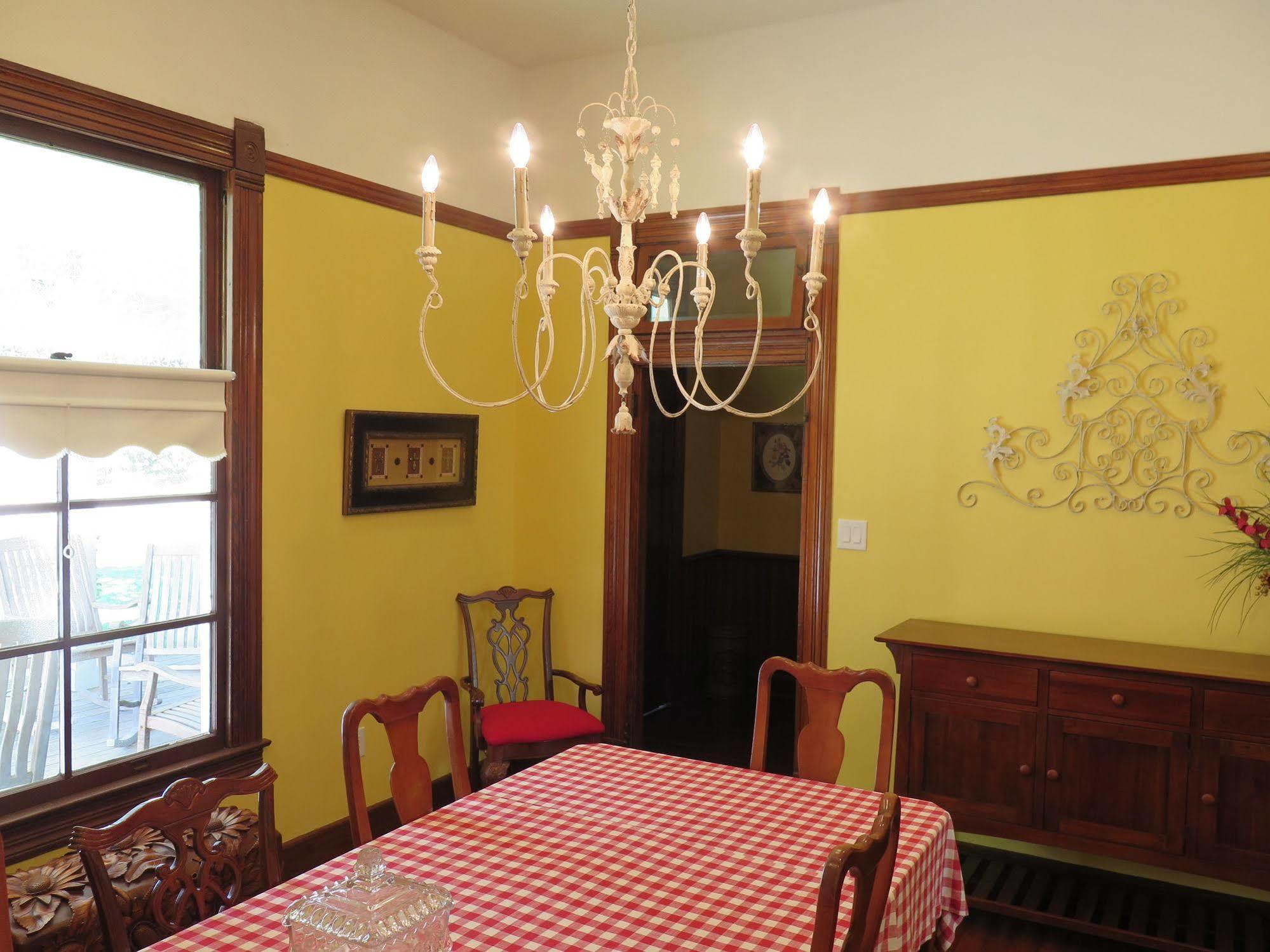 Yellow House B&B Salado Exterior foto
